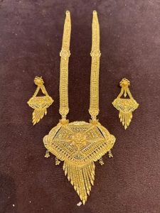 Simple Brass Necklace Set with Drop Earrings