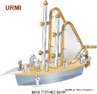 Urmi-mini Titanic