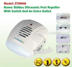 Home Sentinel Riddex Ultrasonic Pest Repeller With Switch and An Extra Outlet and LED Light