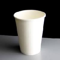 white paper cups