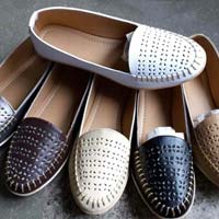 ladies footwear