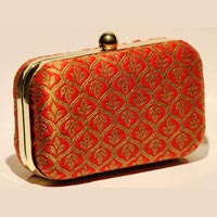 Bx4 - Stylish and Smart Box Clutch Collections