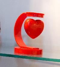 Heart Shaped Rotating Stand