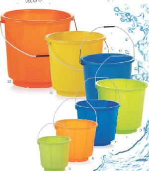 Deluxe Water Bucket