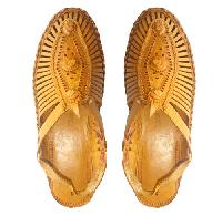 kolhapuri sandals