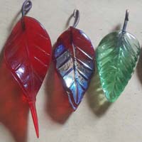 glass leaf beads