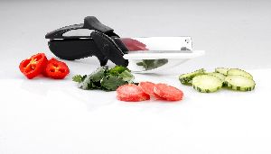 2 in 1 Clever Cutter with Chopping Board