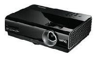 BenQ MP670 Projector