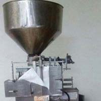 Fully Automatic Liquid, Paste, Oil Form Fill & Seal Machine