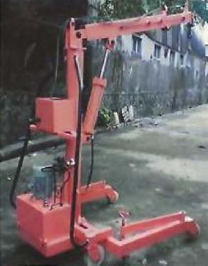 Hydraulic Floor Crane