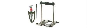 HYDRAULIC PULLER WITH INBUILT PUMP