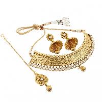 Traditional Imitation Necklace