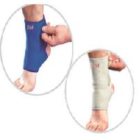 Vissco Neoprene Ankle Support With Velcro New Design (P.C.NO