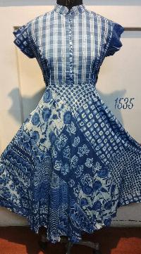 1535 Designer Gowns