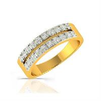 Glistening Girl Diamond Gold Ring