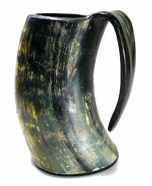 Natural Drinking Horn mug