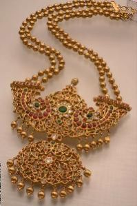 Antique temple jewellery