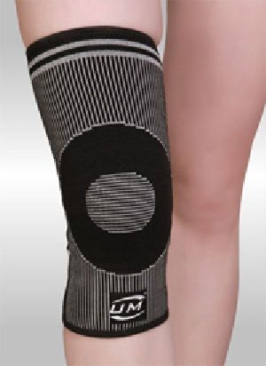KNEE SUPPORT WITH PATELLAR SILICON RING
