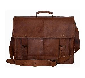 Sturdy messenger bag laptop (14'' /15.6'') fits