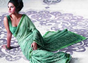 Designer Saree Item Code : 12077