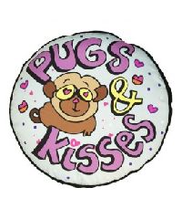 HUFT Pugs Kisses Round Dog Bed