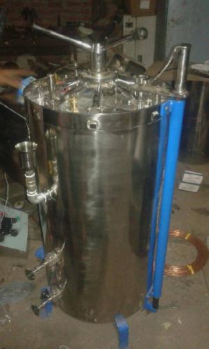 Vertical Cylindrical Autoclave