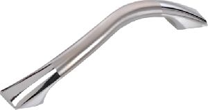 SP-32 White Metal Cabinet Handle