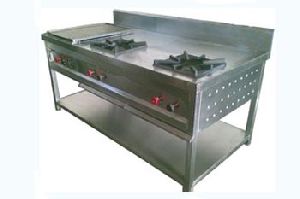 Four Burner Oven With Hot Plate