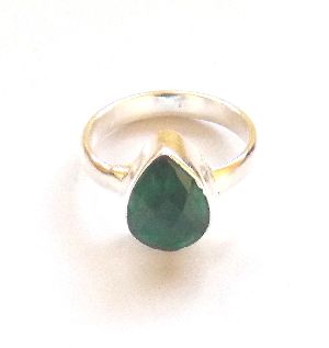 Dyed emerald gemstone RING