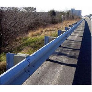 Single Thrie Beam Crash Barriers