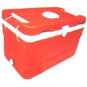 PLASTIC INSULATED ICE BOX3