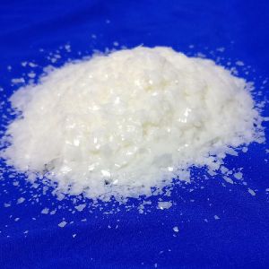 No-Yellowing Weak Cationic Softener Flakes