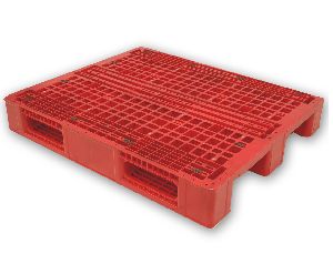 plastic pallets