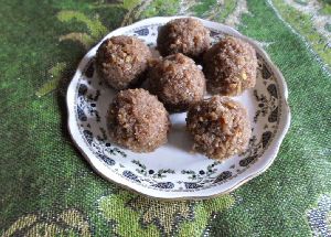 Bournvita Ladoo