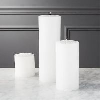 white pillar candle