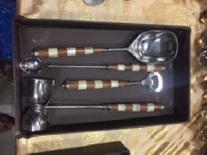 4 Piece Bar Tool Set