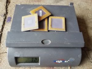 Intel I960 and Motorola Ceramic CPU Processors For Sale ,Pentium Pro Gold Ceramic CPU Scrap