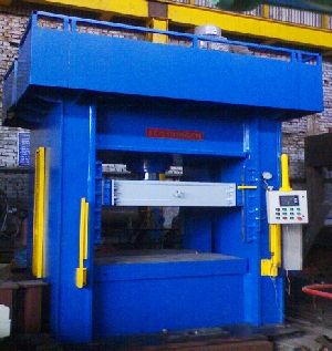 Hydraulic SMC Moulding Press