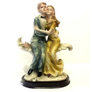 Wedding Gift Statue