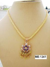 1241 Fashion Necklace