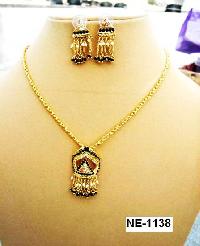 NE-1138  Stone Fitted Nickel Gold Plating nugs work earrings necklace set