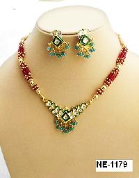 NE-1179 silver material kundan work earrings necklace pendant set