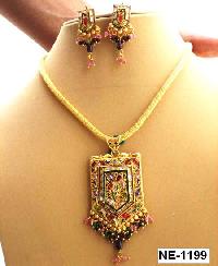 NE-1199 Copper Nickel Gold Plating earrings necklace set