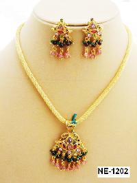NE-1202 Copper Nickel Gold Plating earrings necklace set