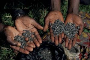 Tantalite Ore Ta2o5, Packaging Type : Black