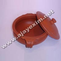 Clay Vegetable Curry Pot