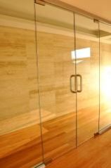 Frameless Pivot Doors