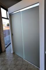 Frameless Sliding Door