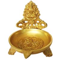 Deepak made in brass metal with Religious giure of goddess Laxmi ji