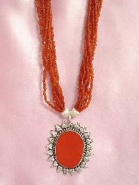 Necklaces with Red Beads and Metal Pendant Cfb 133